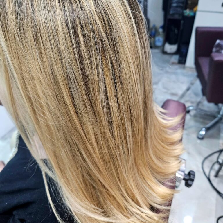 Cabelo para o Réveillon em Copacabana: quando fazer a coloração e o loiro