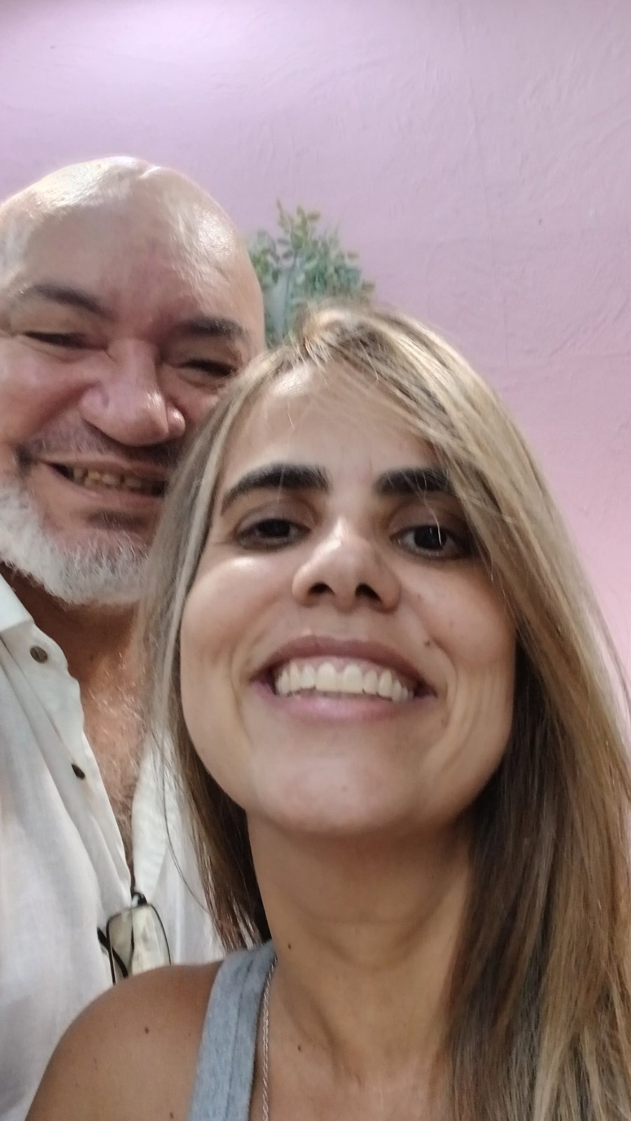 Marcos Maia com cliente na Estação da Beleza Marcos Maia, salão de beleza em Copacabana